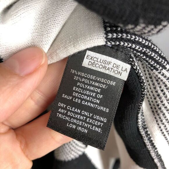 Lafayette‎ 148 Black White Geometric Pockets Long Sleeveless Knit Cardigan Sz M - Picture 10 of 11